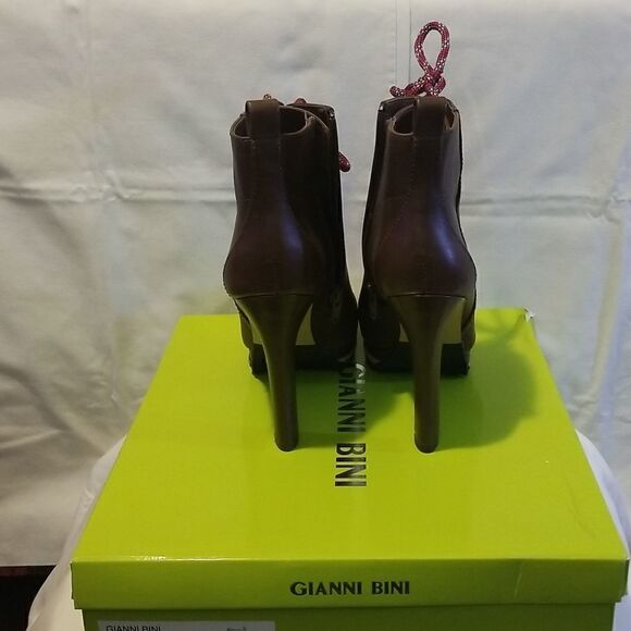 Womens Gianni Bini Boots  - Picture 5 of 11